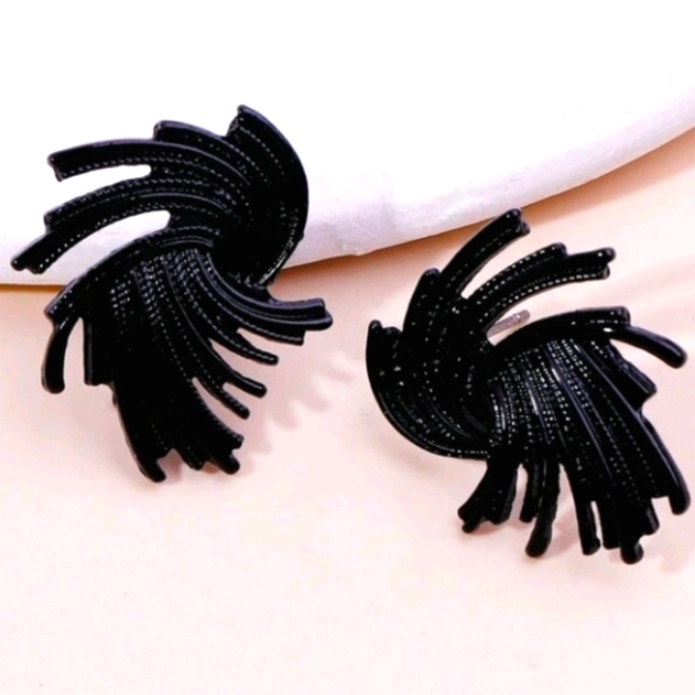 NEW! Metal Plated Enamel Black Swirl Post Earrings